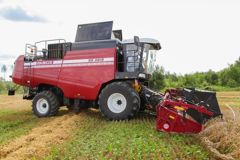 Комбайн КЗС-3219